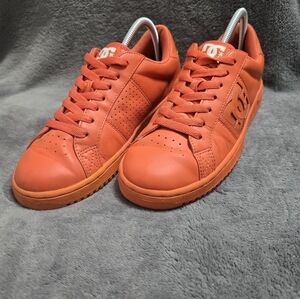 DC x The Spotted Pig Orange Sneakers Vibrant Low-Top Style !!!RARE!!!